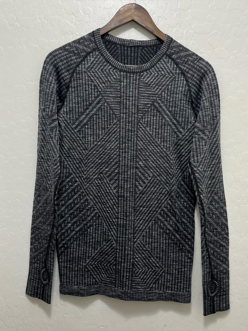 Lululemon Rest Less Pullover Heathered Black Size 6 Run Sports Activewear